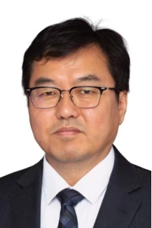 胡斯勒图 主任